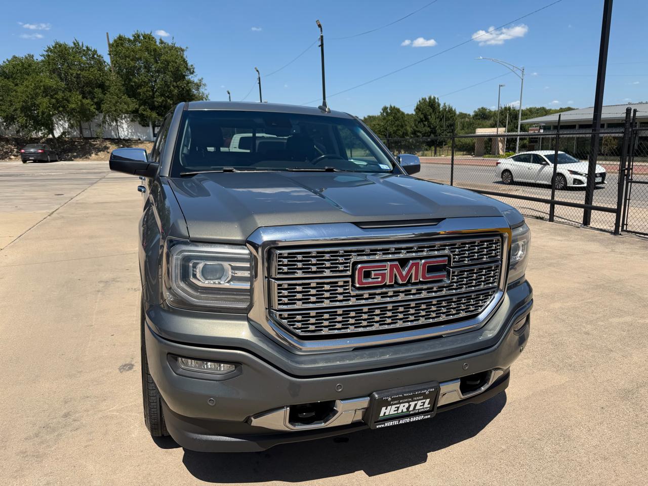 GMC Sierra 1500 Denali Crew Cab Long Box 4WD 2018