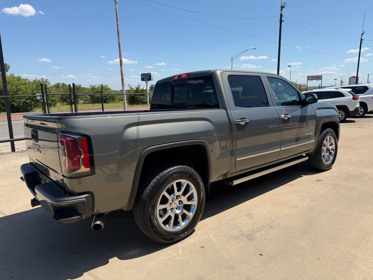 GMC Sierra 1500 Denali Crew Cab Long Box 4WD 2018