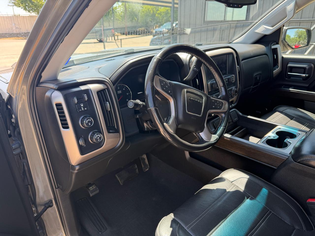 GMC Sierra 1500 Denali Crew Cab Long Box 4WD 2018
