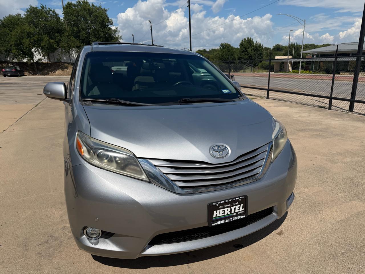 Toyota Sienna 5dr 7-Pass Van Ltd Premium FWD (Natl) 2015