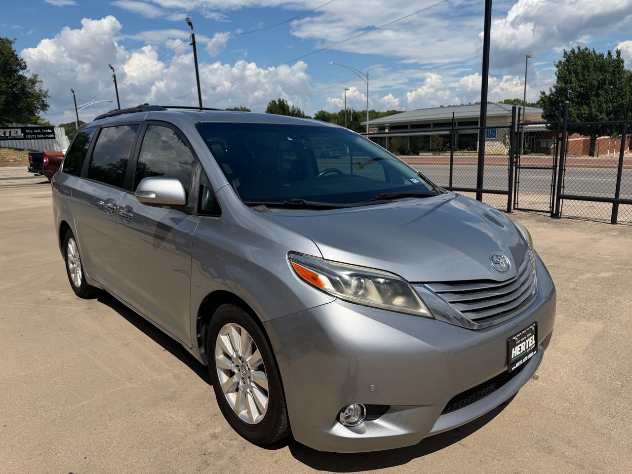 Toyota Sienna 5dr 7-Pass Van Ltd Premium FWD (Natl) 2015