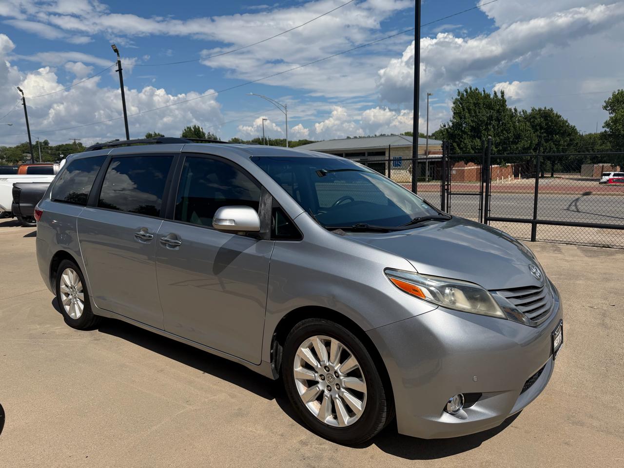 Toyota Sienna 5dr 7-Pass Van Ltd Premium FWD (Natl) 2015