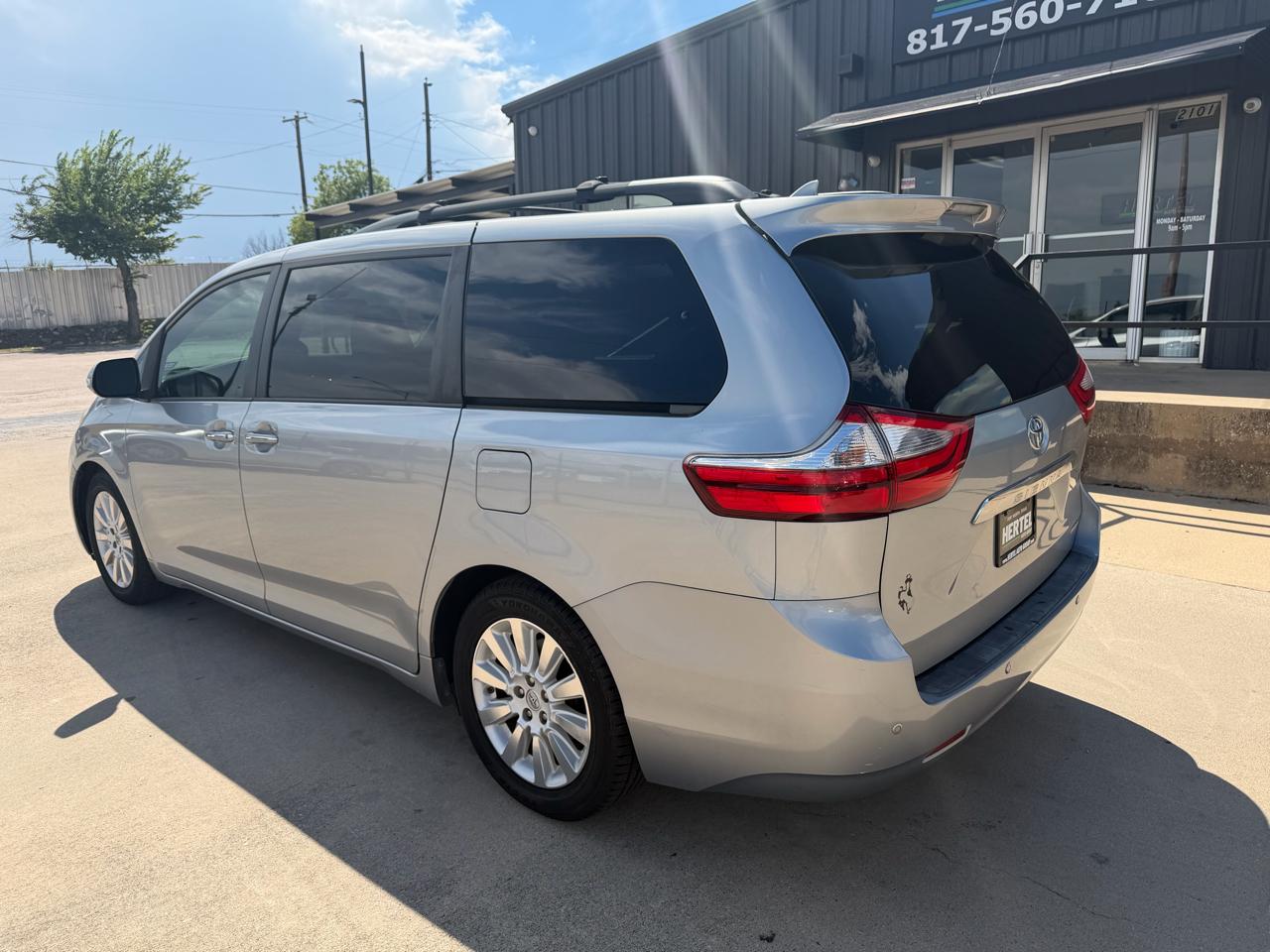 Toyota Sienna 5dr 7-Pass Van Ltd Premium FWD (Natl) 2015
