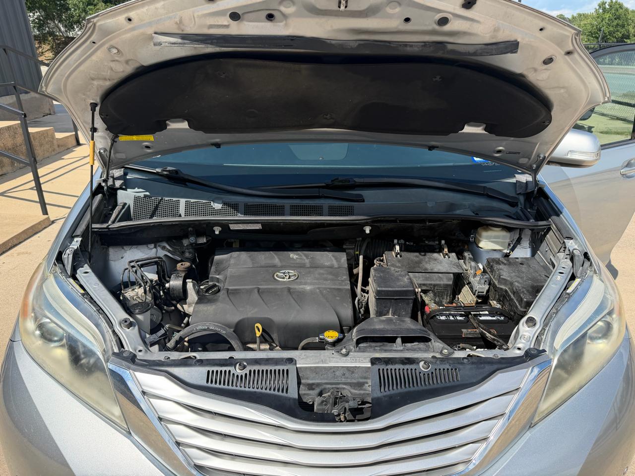 Toyota Sienna 5dr 7-Pass Van Ltd Premium FWD (Natl) 2015