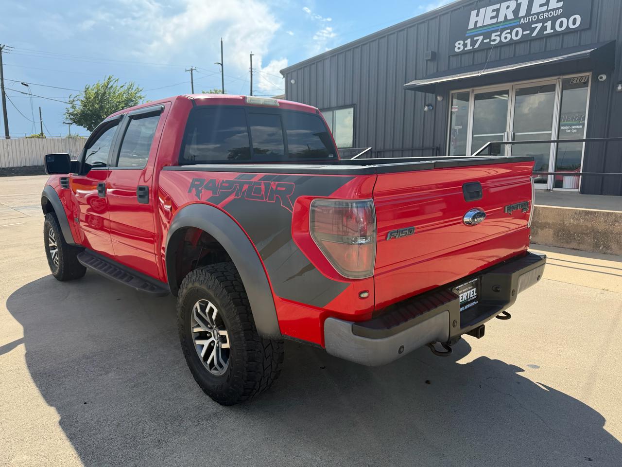 Ford F-150 SVT Raptor SuperCrew 5.5-ft. Bed 4WD 2013