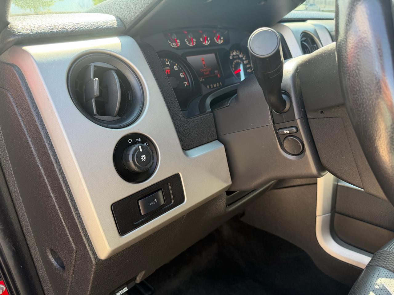 Ford F-150 SVT Raptor SuperCrew 5.5-ft. Bed 4WD 2013