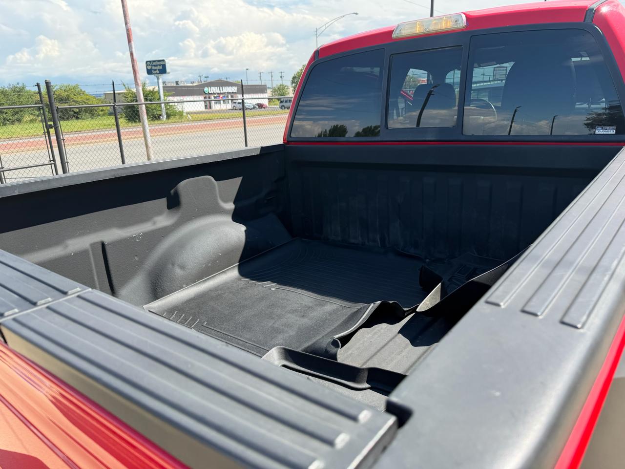 Ford F-150 SVT Raptor SuperCrew 5.5-ft. Bed 4WD 2013