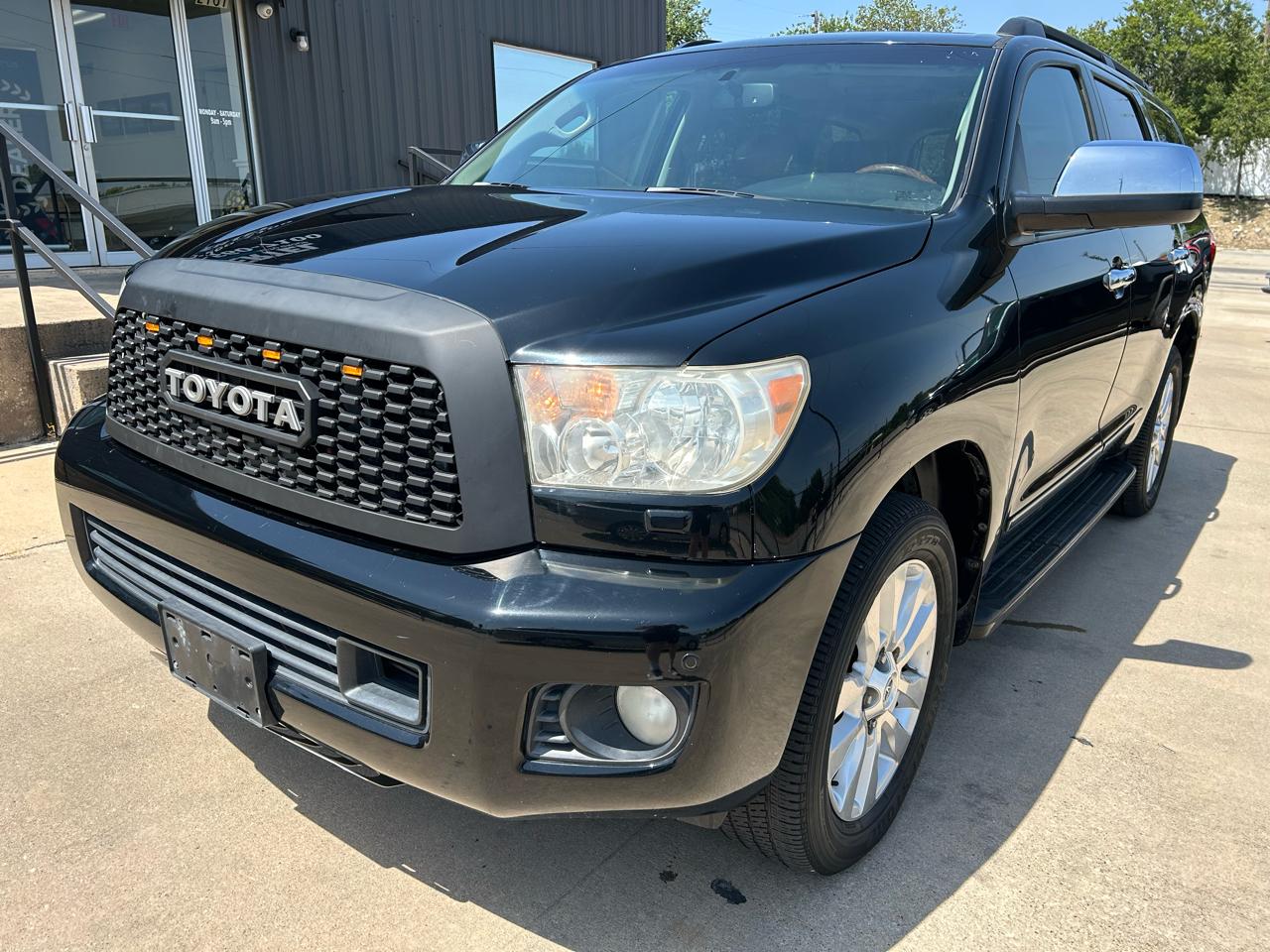 Toyota Sequoia Plantium 2WD 2010