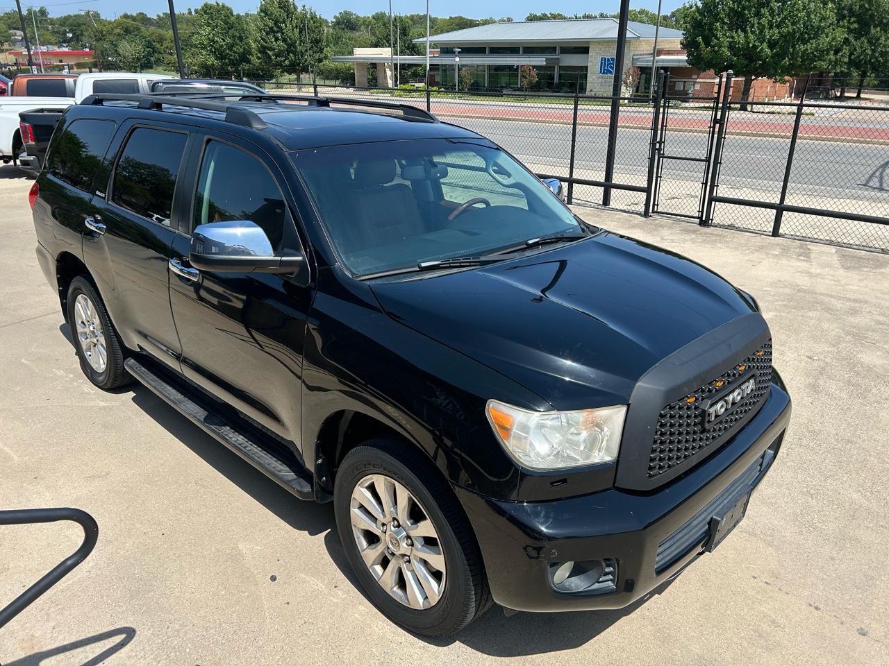 Toyota Sequoia Plantium 2WD 2010