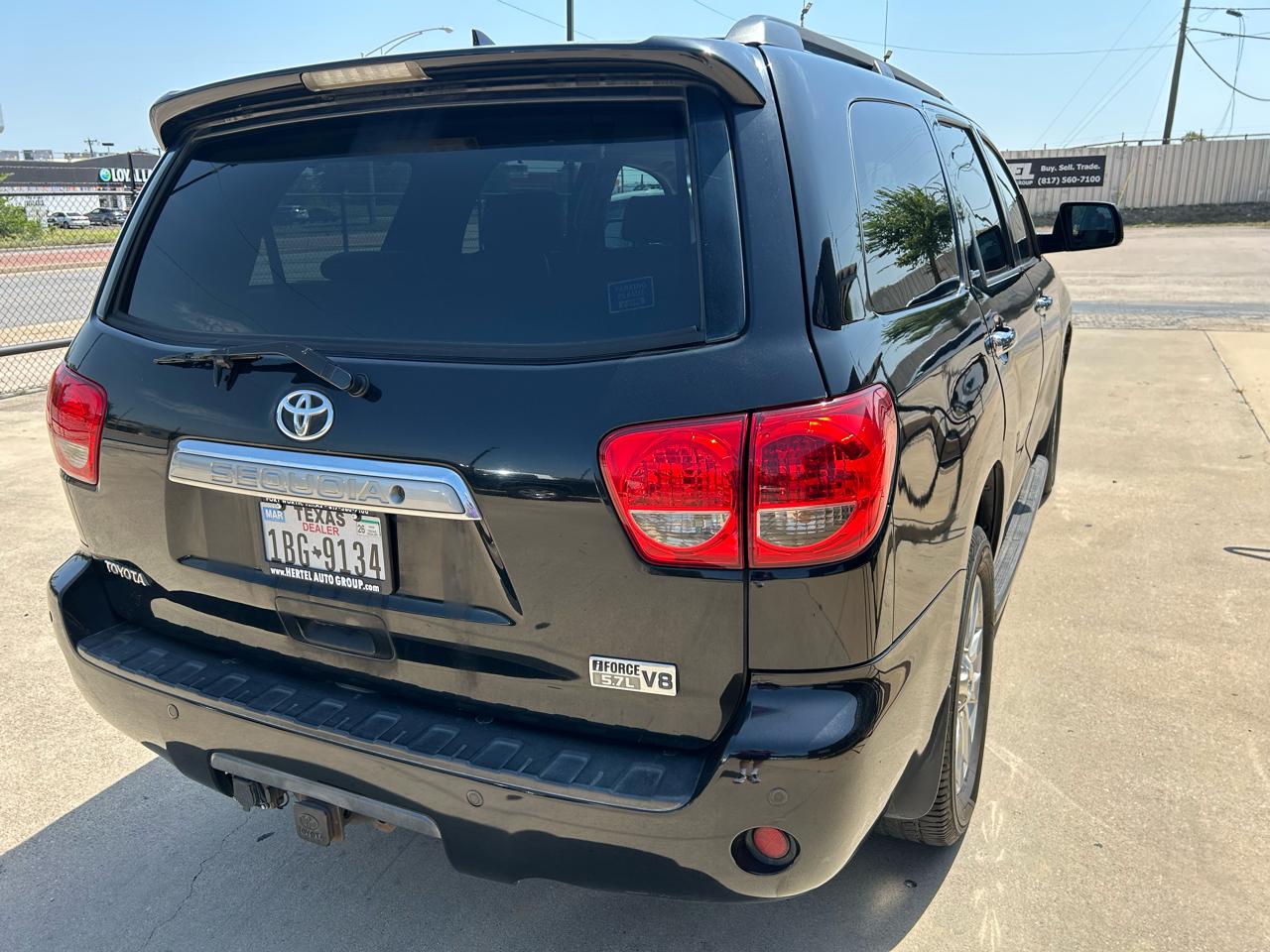 Toyota Sequoia Plantium 2WD 2010
