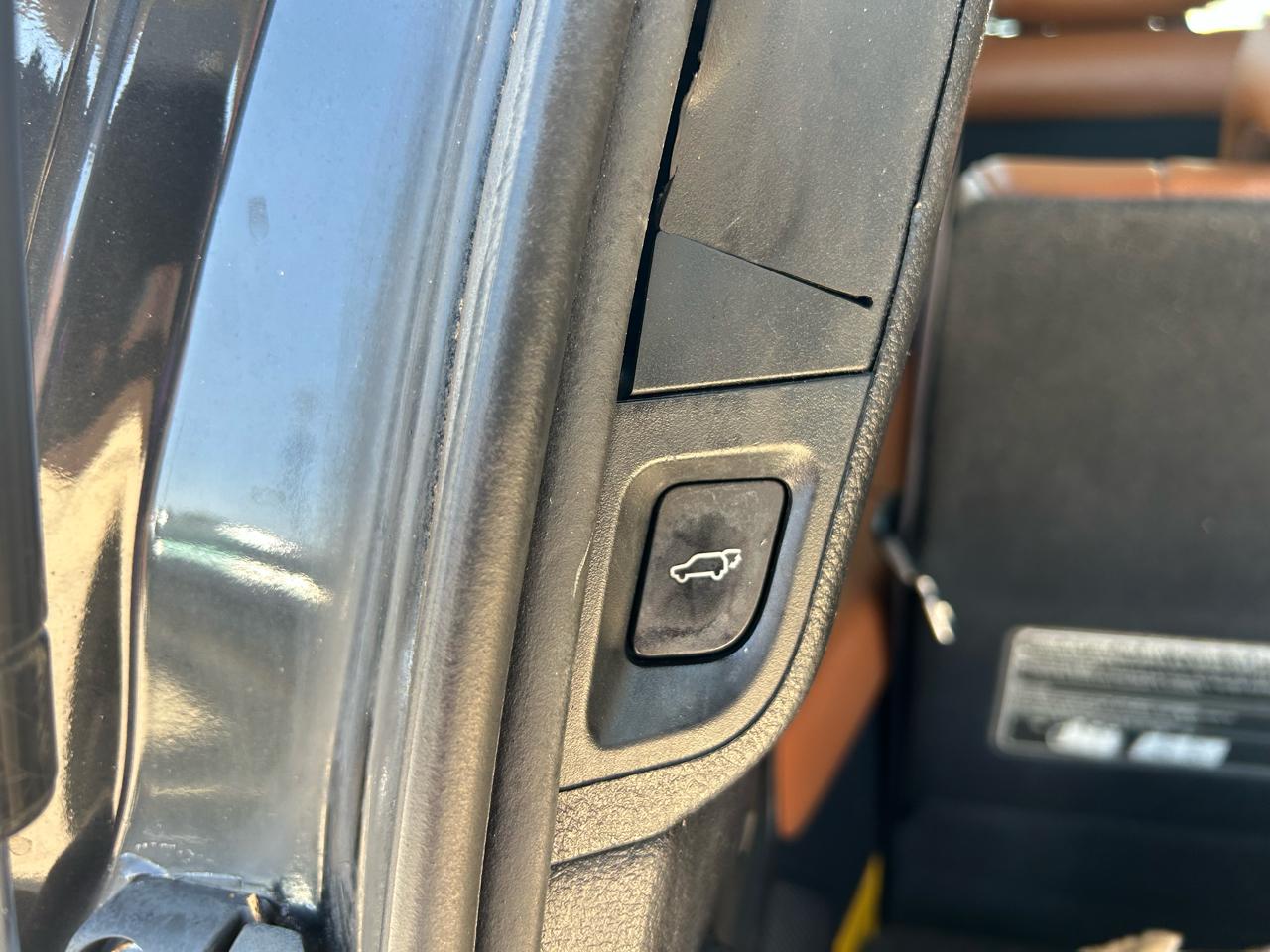 Toyota Sequoia Plantium 2WD 2010