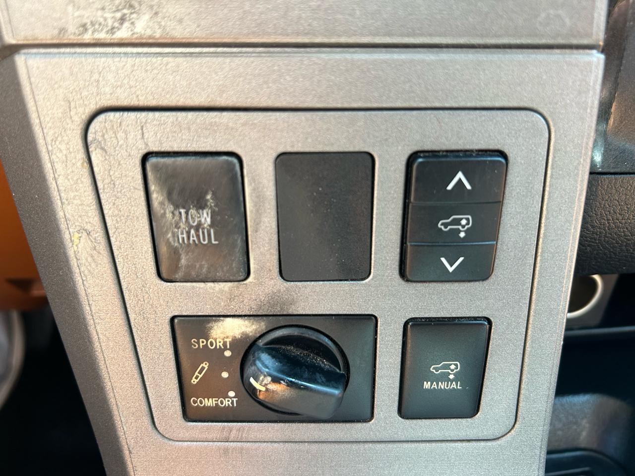 Toyota Sequoia Plantium 2WD 2010