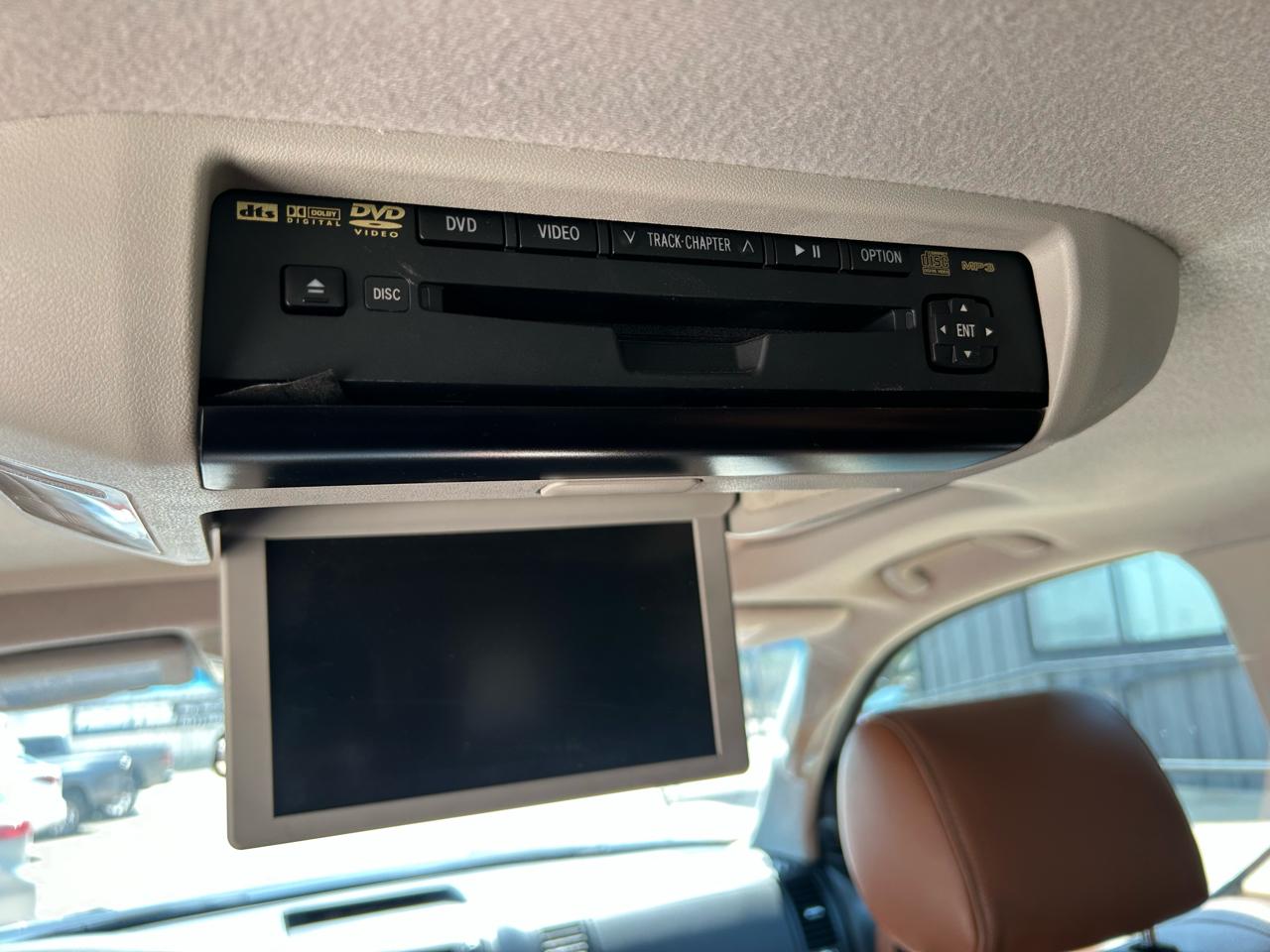 Toyota Sequoia Plantium 2WD 2010