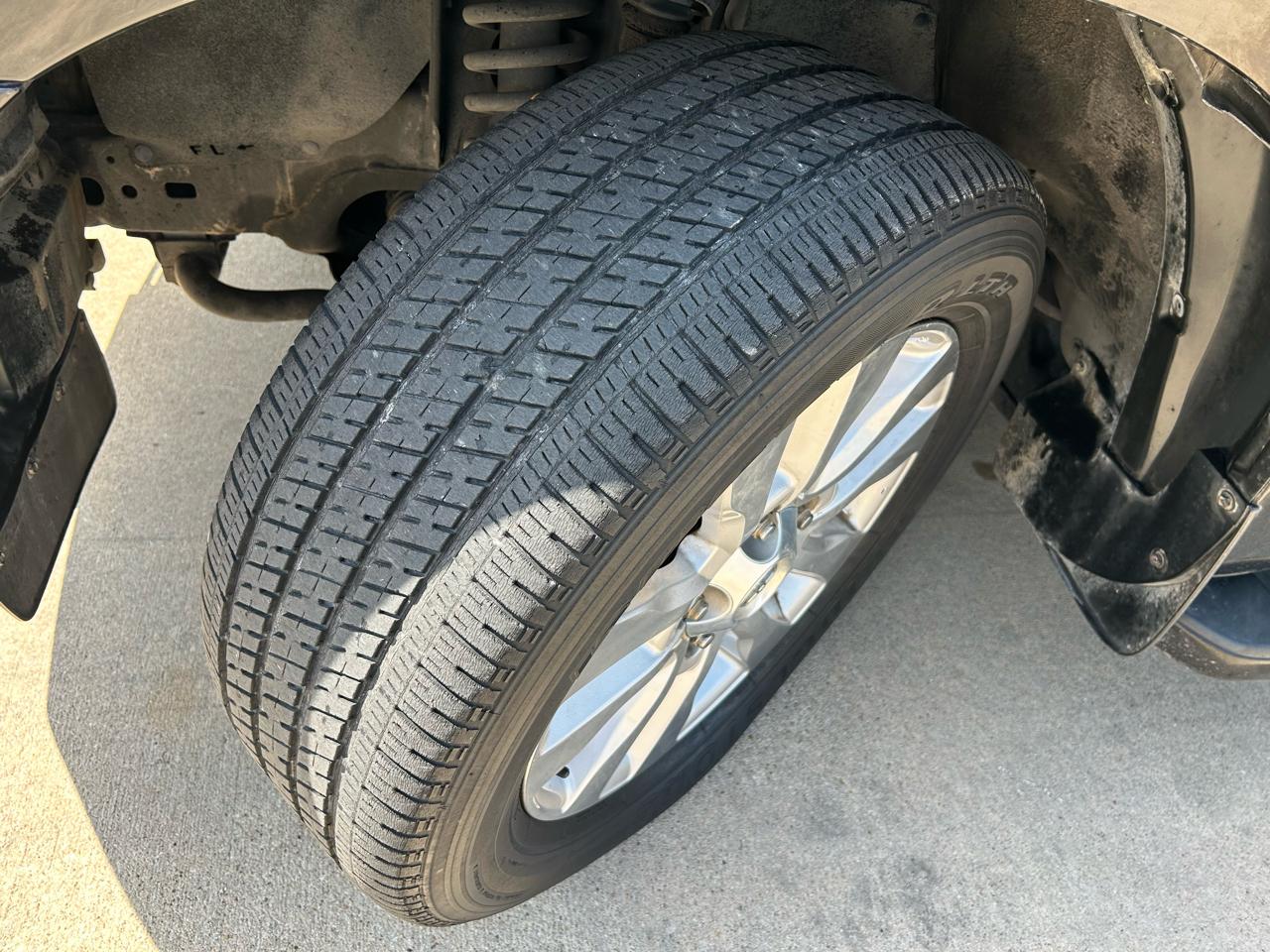 Toyota Sequoia Plantium 2WD 2010