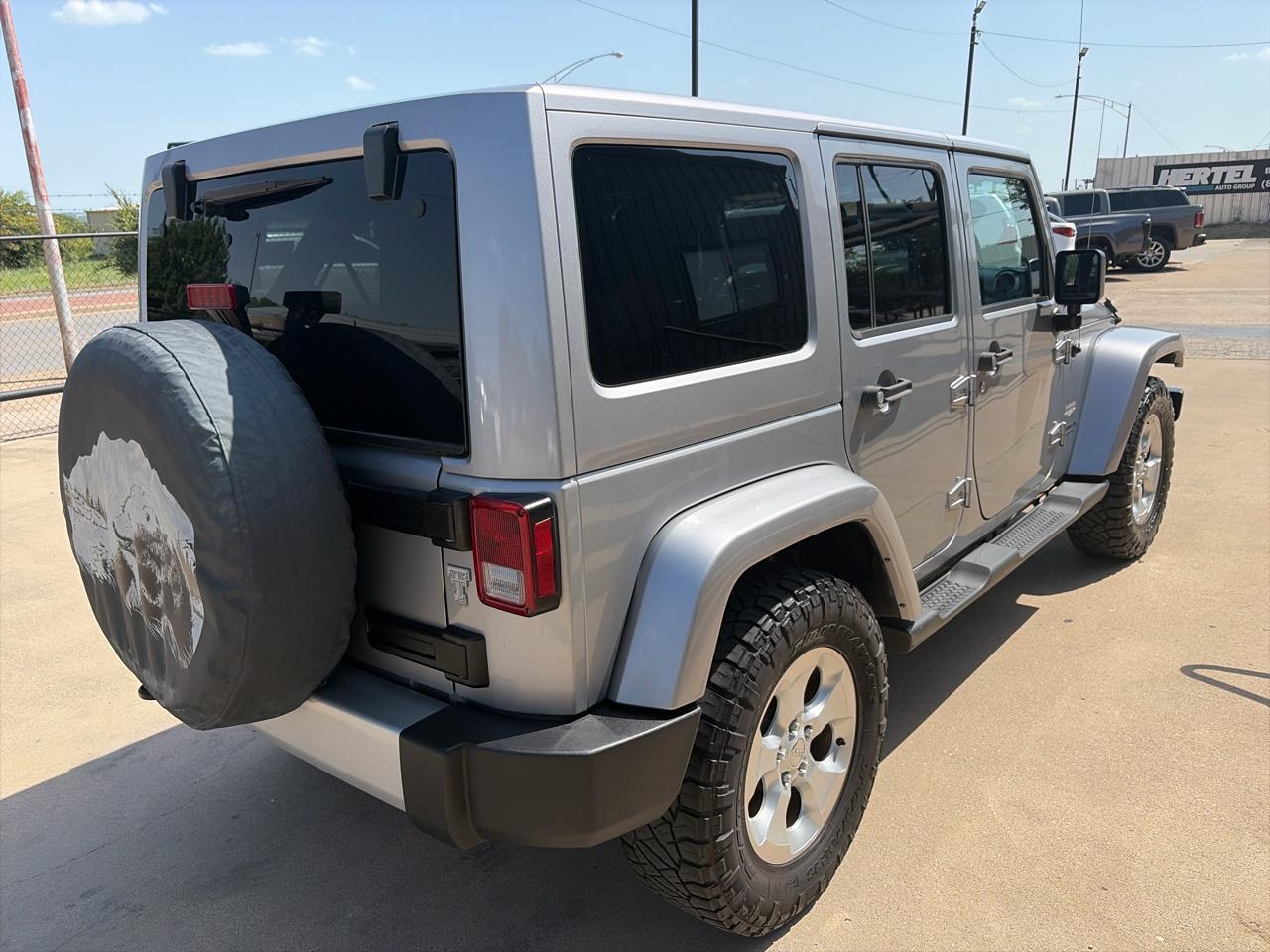 Jeep Wrangler Unlimited Sahara 4WD 2015