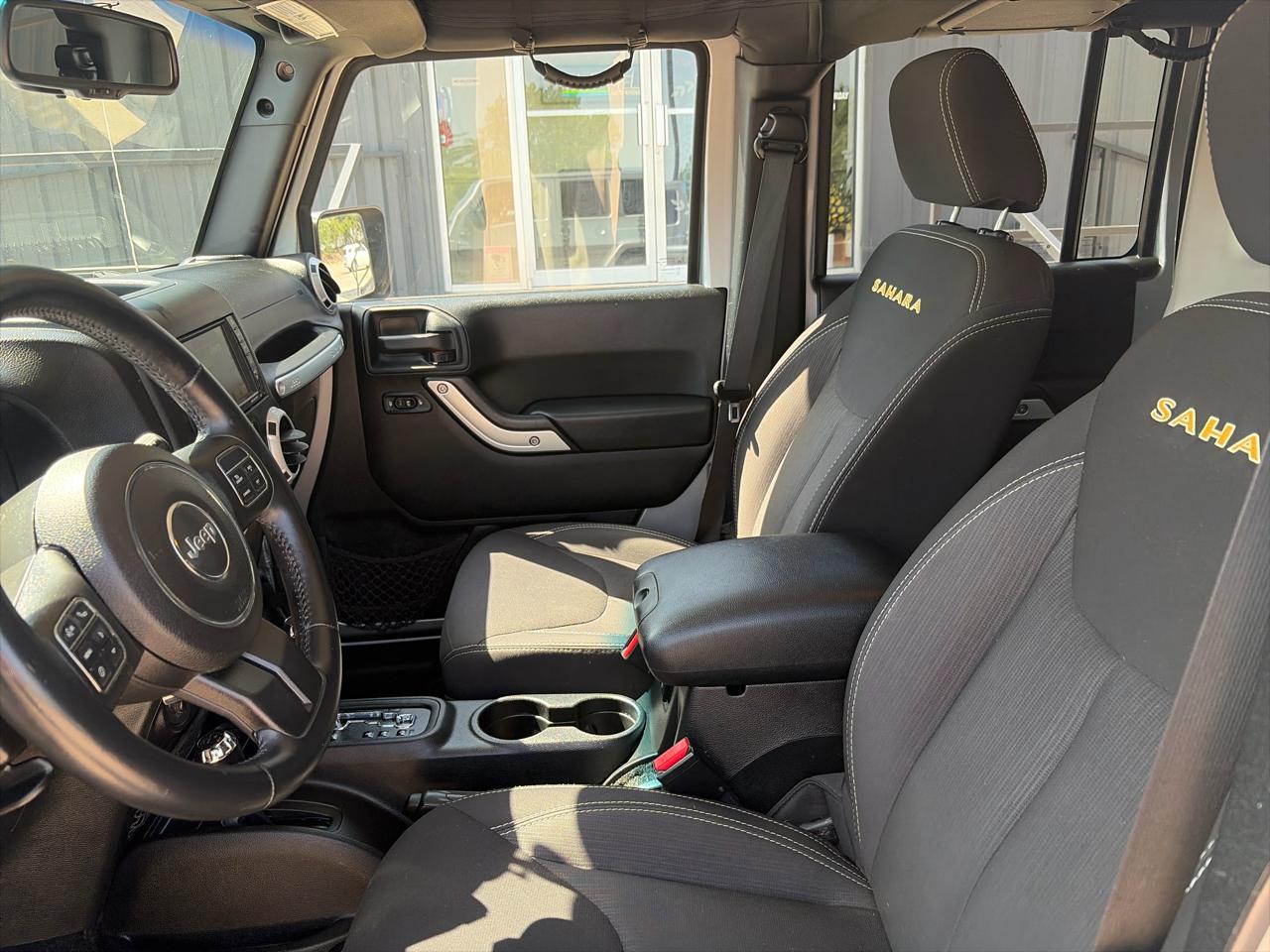 Jeep Wrangler Unlimited Sahara 4WD 2015