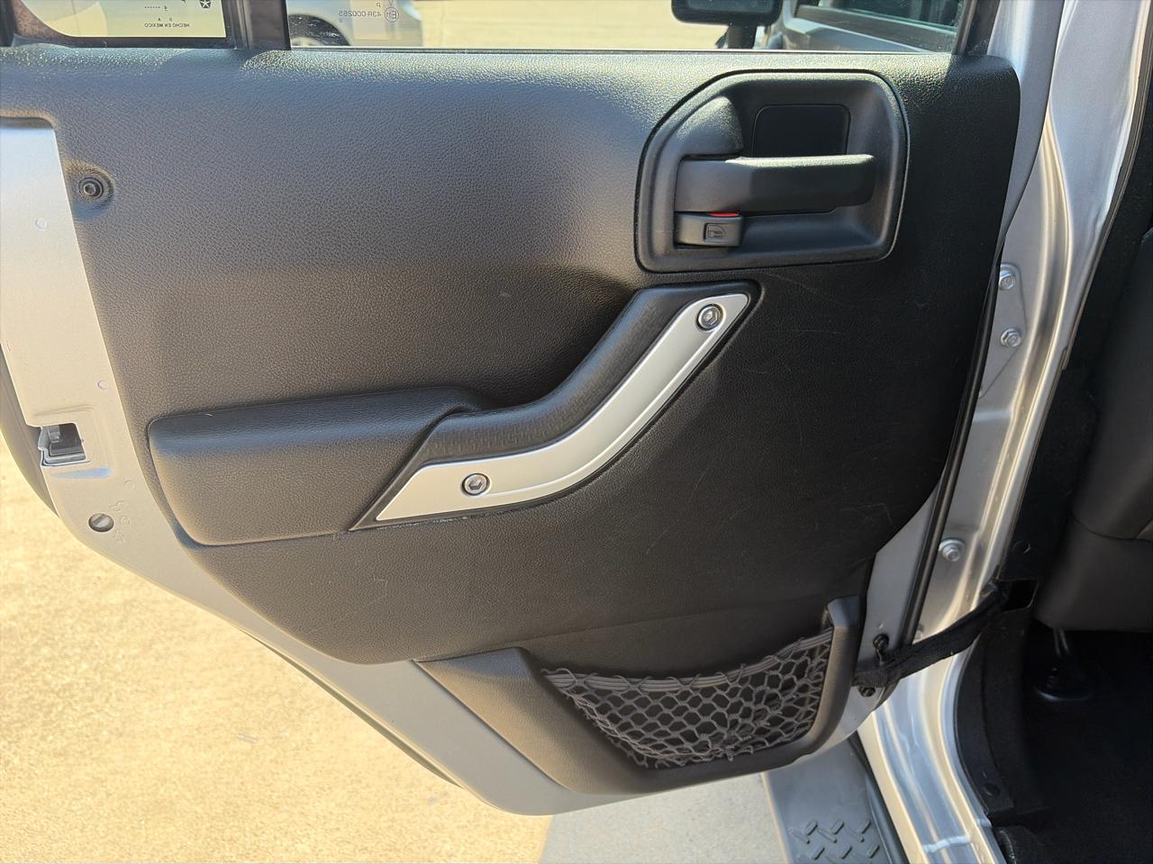 Jeep Wrangler Unlimited Sahara 4WD 2015