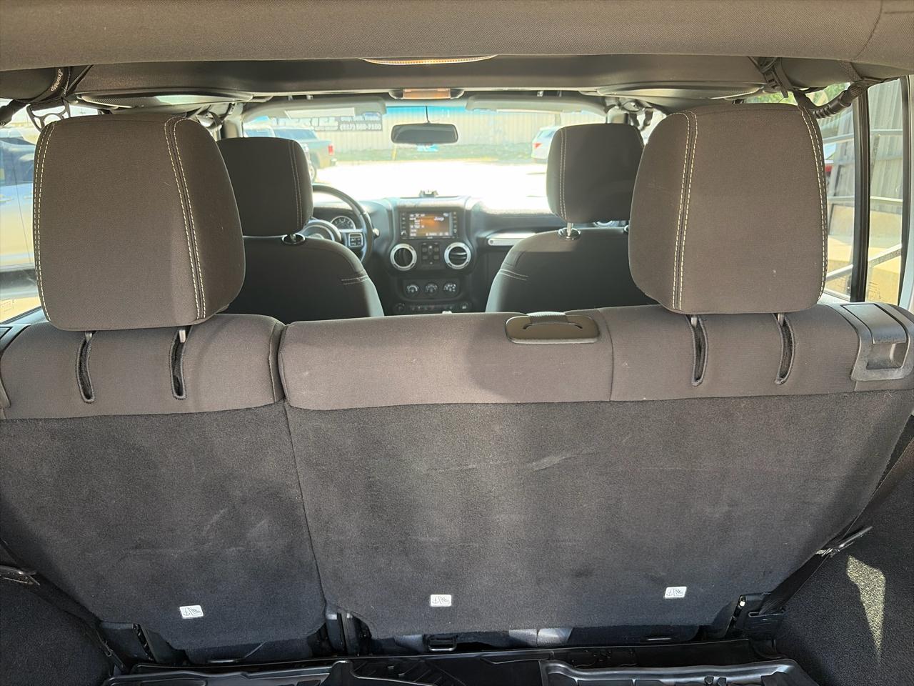 Jeep Wrangler Unlimited Sahara 4WD 2015