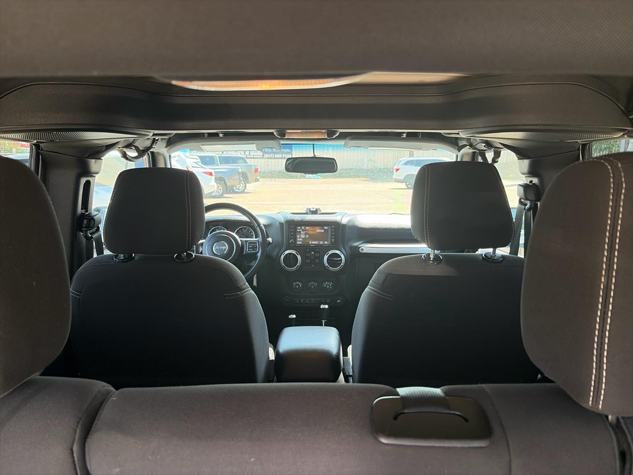 Jeep Wrangler Unlimited Sahara 4WD 2015