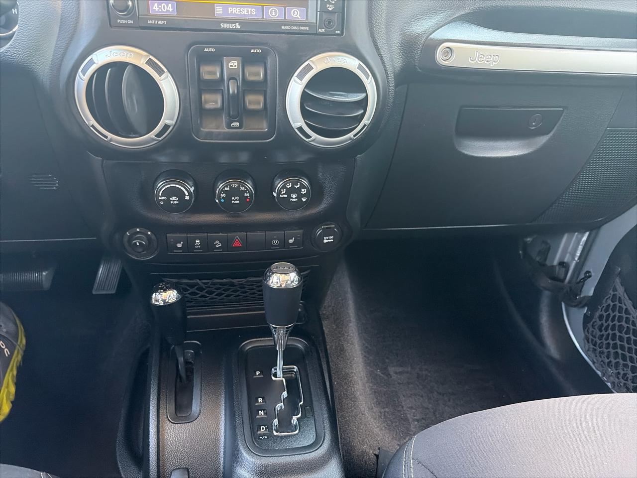 Jeep Wrangler Unlimited Sahara 4WD 2015