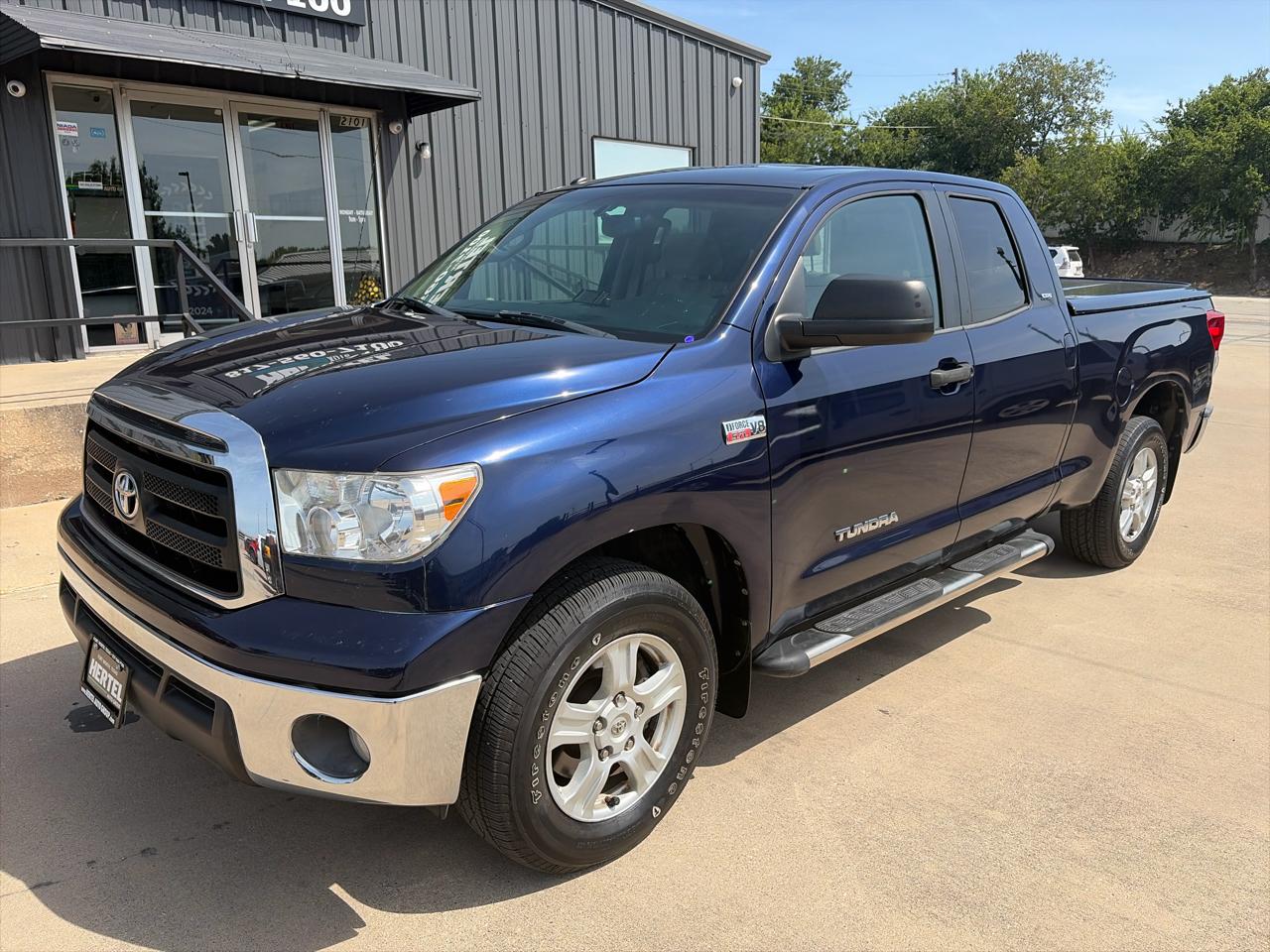 Toyota Tundra Tundra-Grade 5.7L Double Cab 2WD 2012