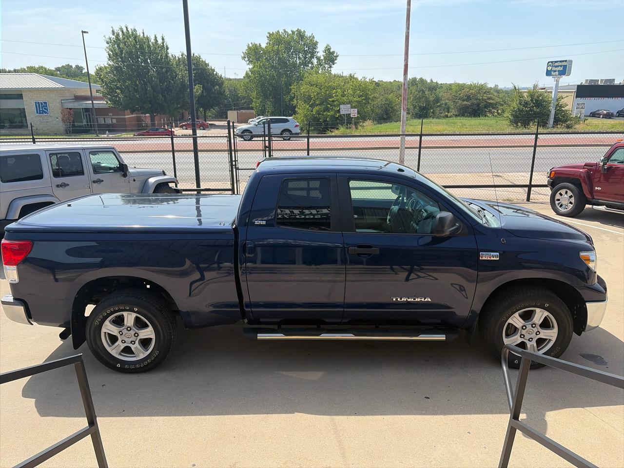 Toyota Tundra Tundra-Grade 5.7L Double Cab 2WD 2012