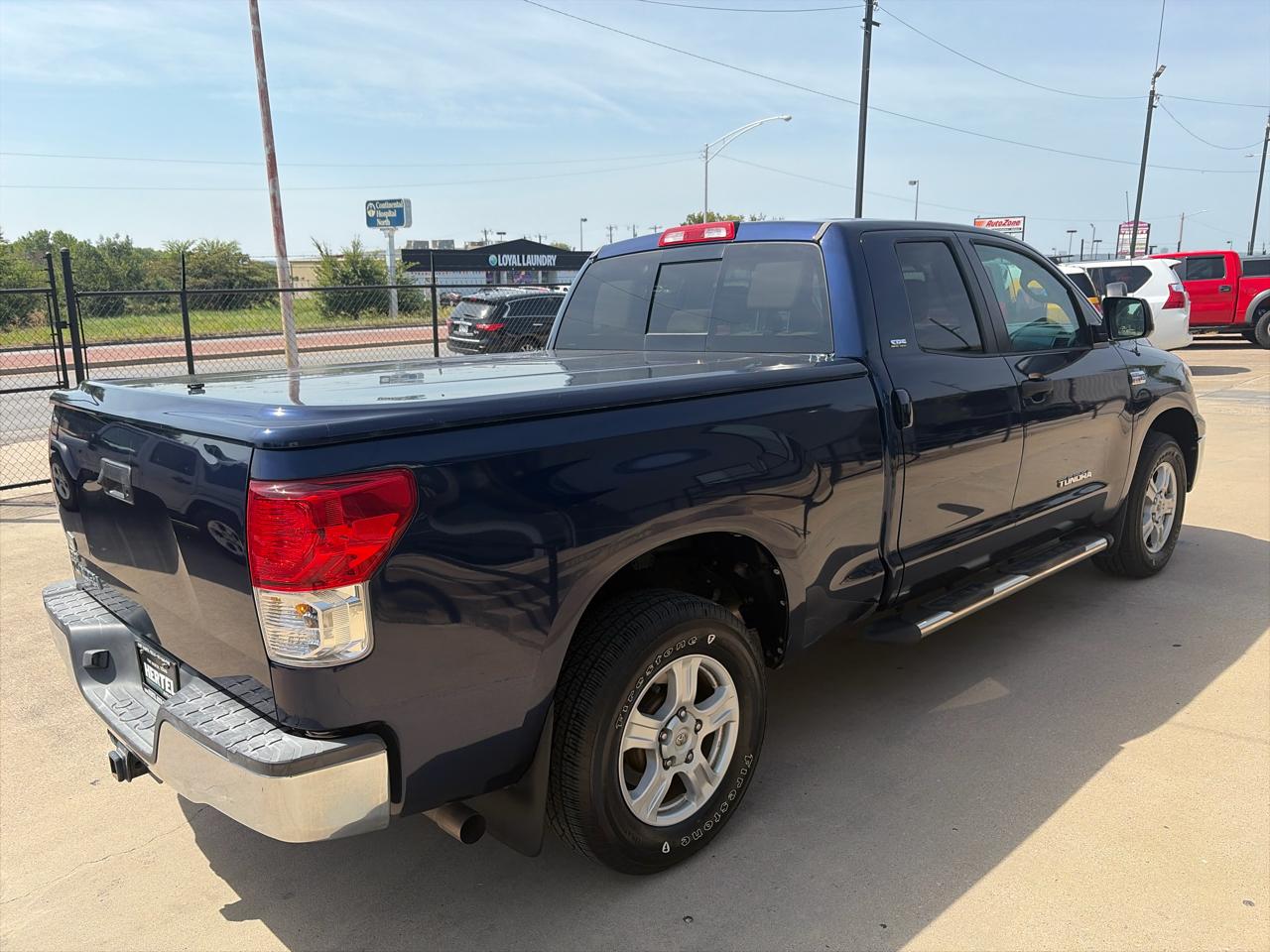 Toyota Tundra Tundra-Grade 5.7L Double Cab 2WD 2012
