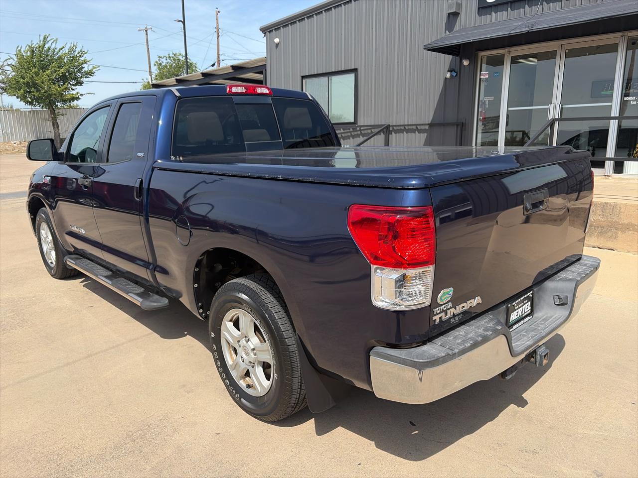 Toyota Tundra Tundra-Grade 5.7L Double Cab 2WD 2012