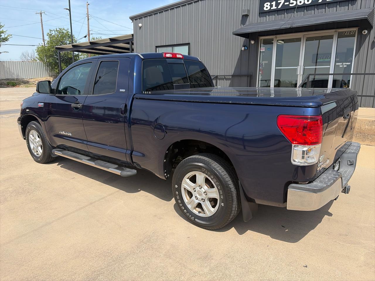 Toyota Tundra Tundra-Grade 5.7L Double Cab 2WD 2012