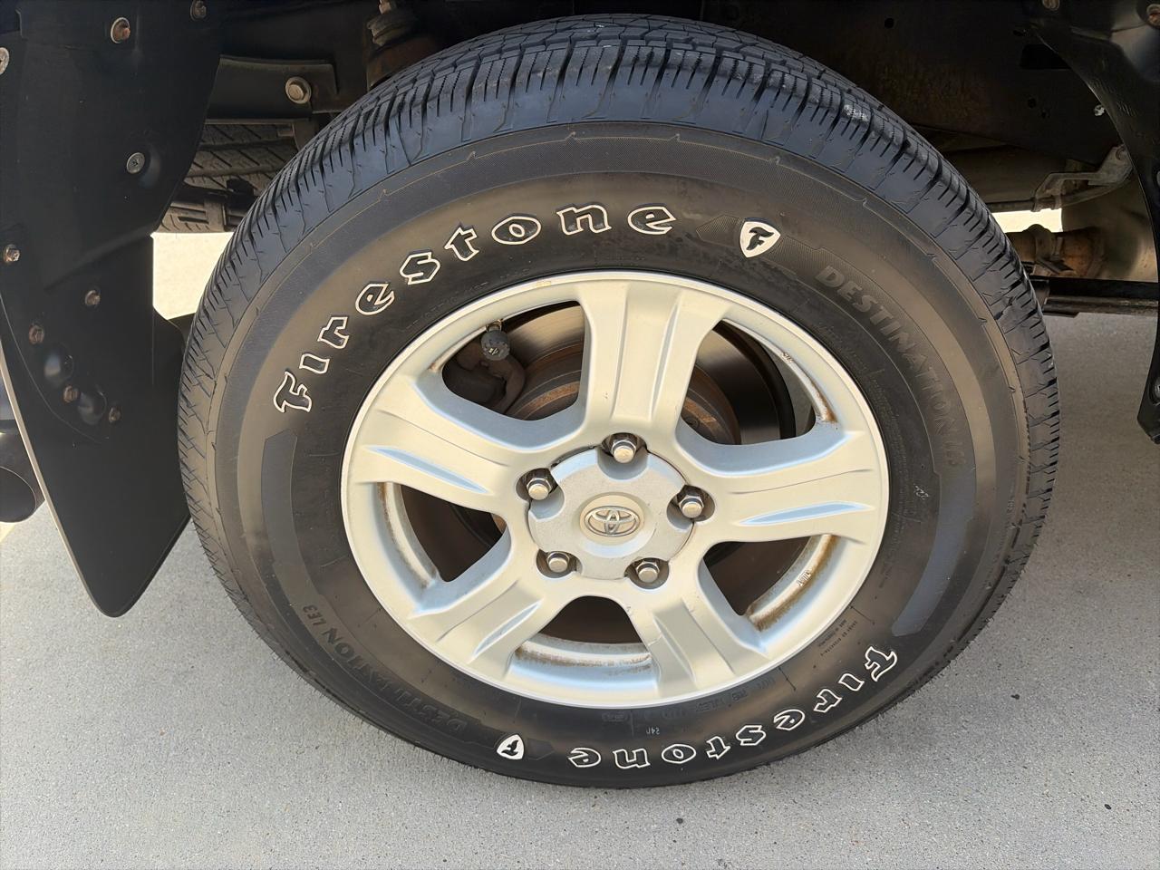 Toyota Tundra Tundra-Grade 5.7L Double Cab 2WD 2012