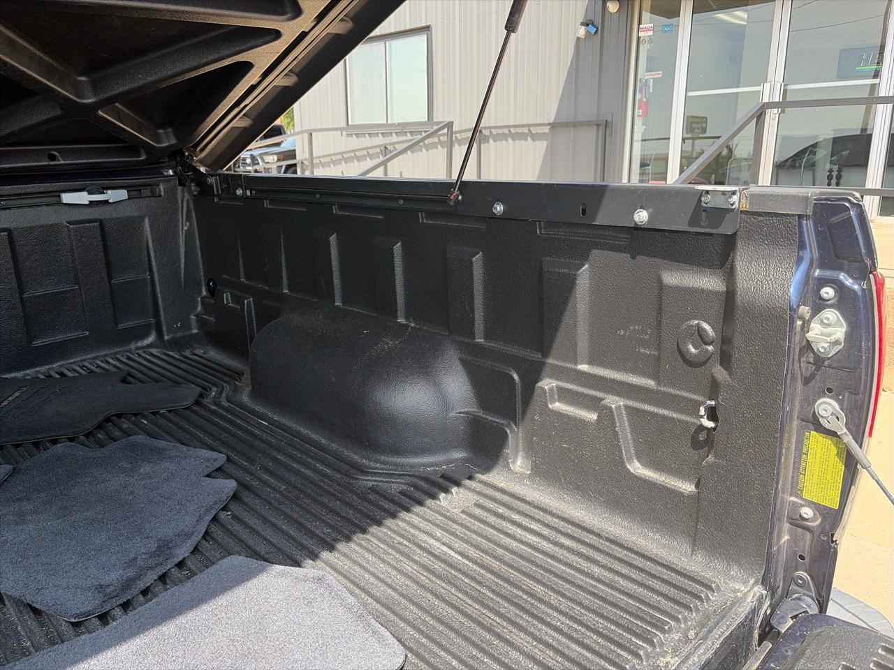 Toyota Tundra Tundra-Grade 5.7L Double Cab 2WD 2012