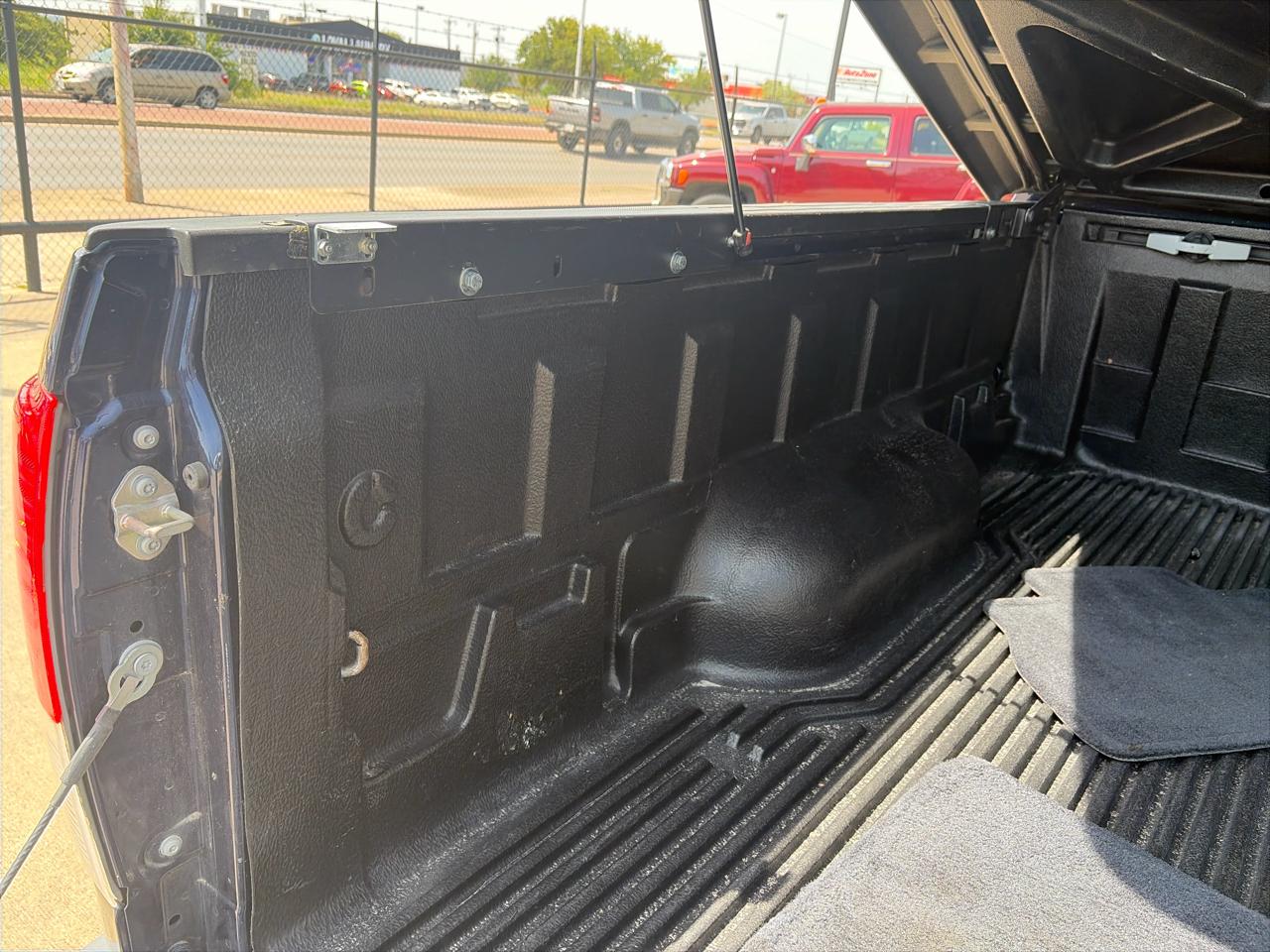 Toyota Tundra Tundra-Grade 5.7L Double Cab 2WD 2012