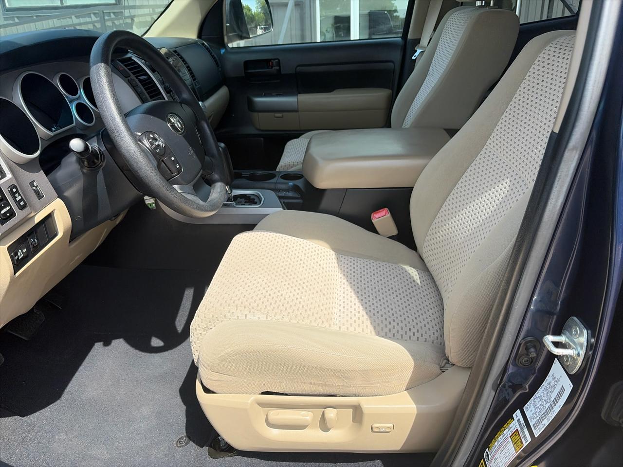Toyota Tundra Tundra-Grade 5.7L Double Cab 2WD 2012
