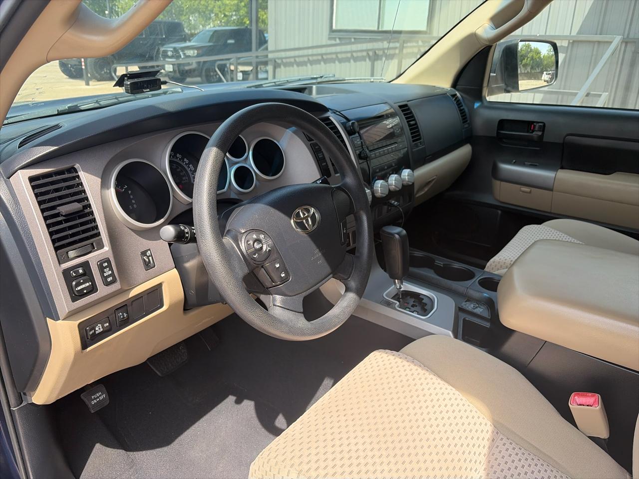 Toyota Tundra Tundra-Grade 5.7L Double Cab 2WD 2012
