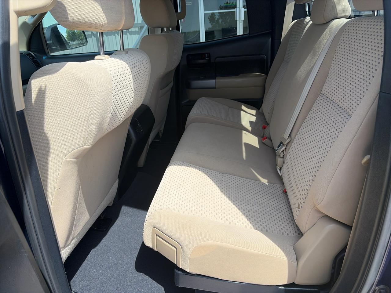 Toyota Tundra Tundra-Grade 5.7L Double Cab 2WD 2012