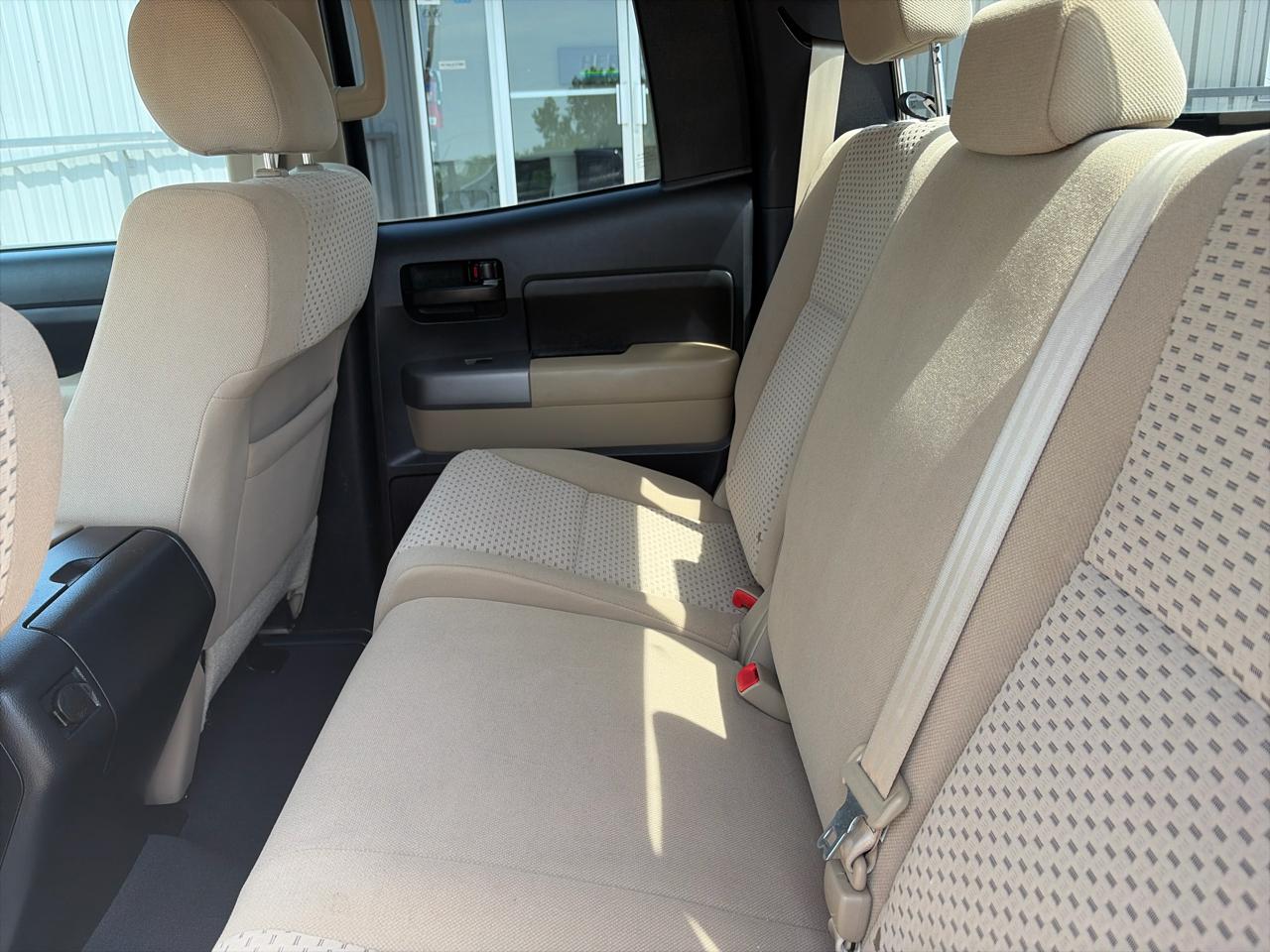 Toyota Tundra Tundra-Grade 5.7L Double Cab 2WD 2012