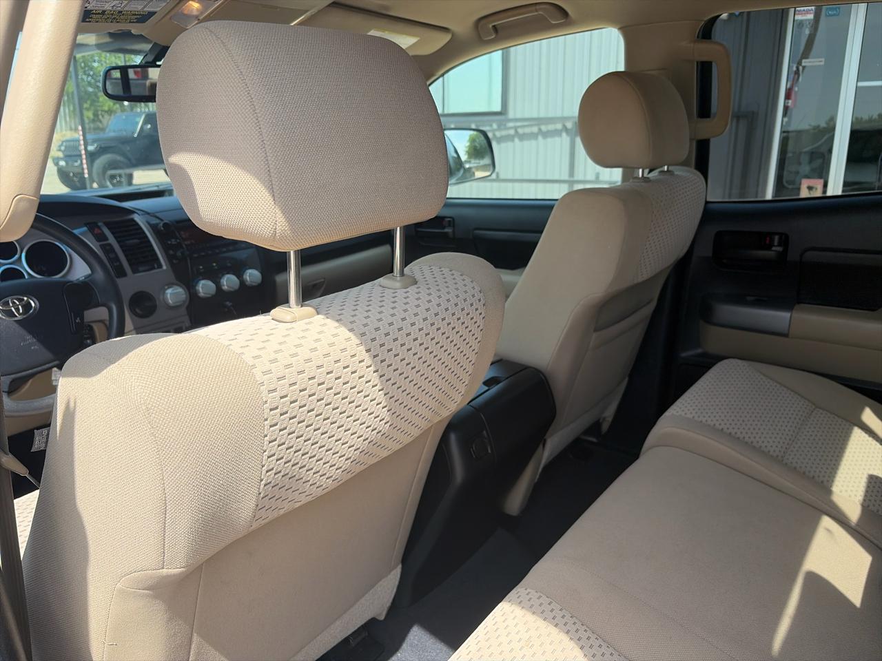 Toyota Tundra Tundra-Grade 5.7L Double Cab 2WD 2012