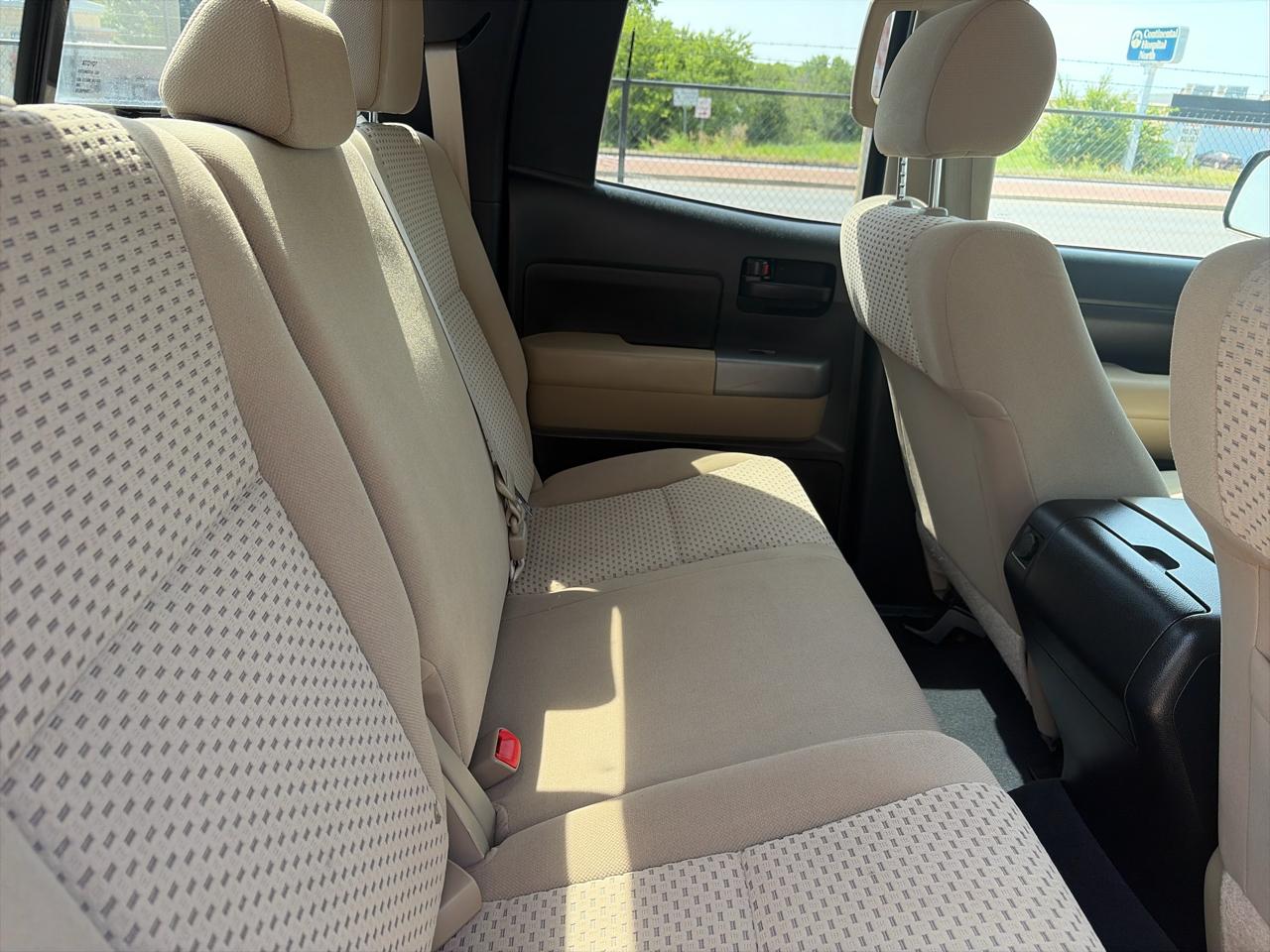 Toyota Tundra Tundra-Grade 5.7L Double Cab 2WD 2012