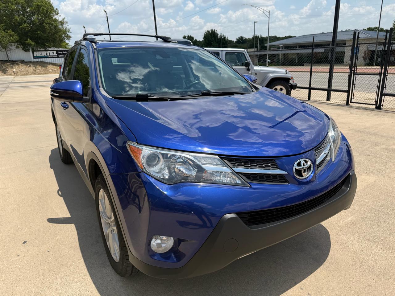 Toyota RAV4 Limited FWD 2015
