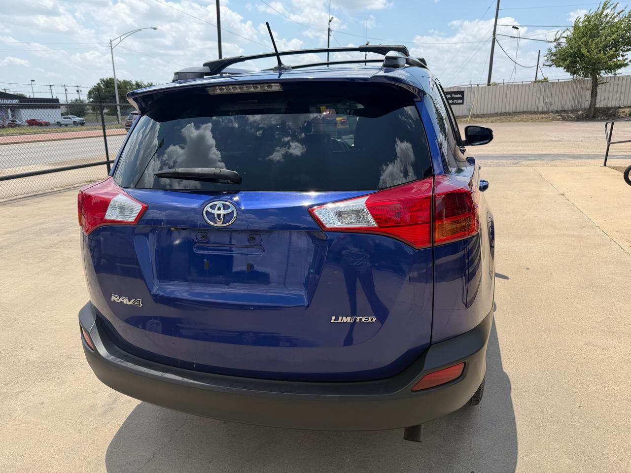 Toyota RAV4 Limited FWD 2015