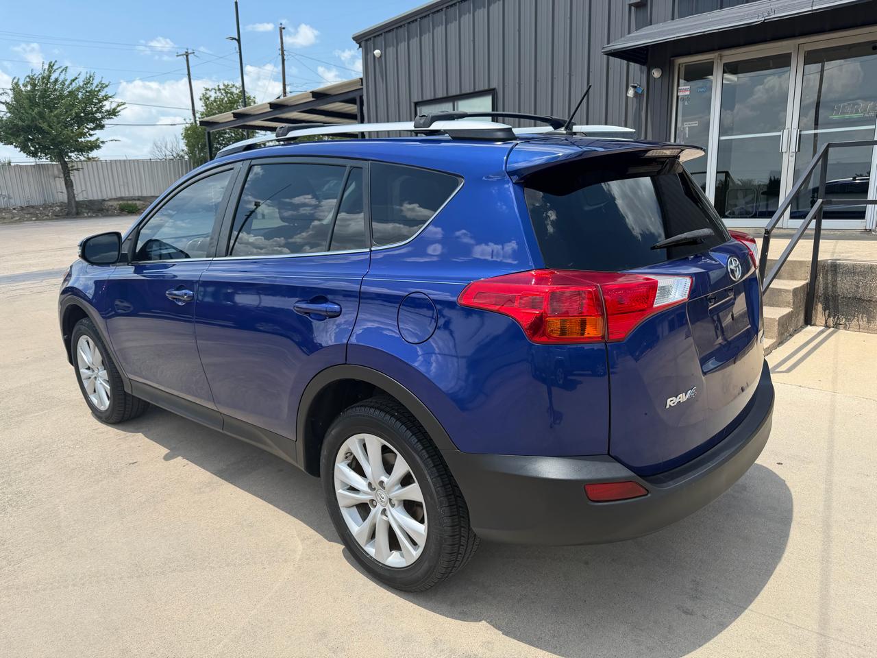 Toyota RAV4 Limited FWD 2015