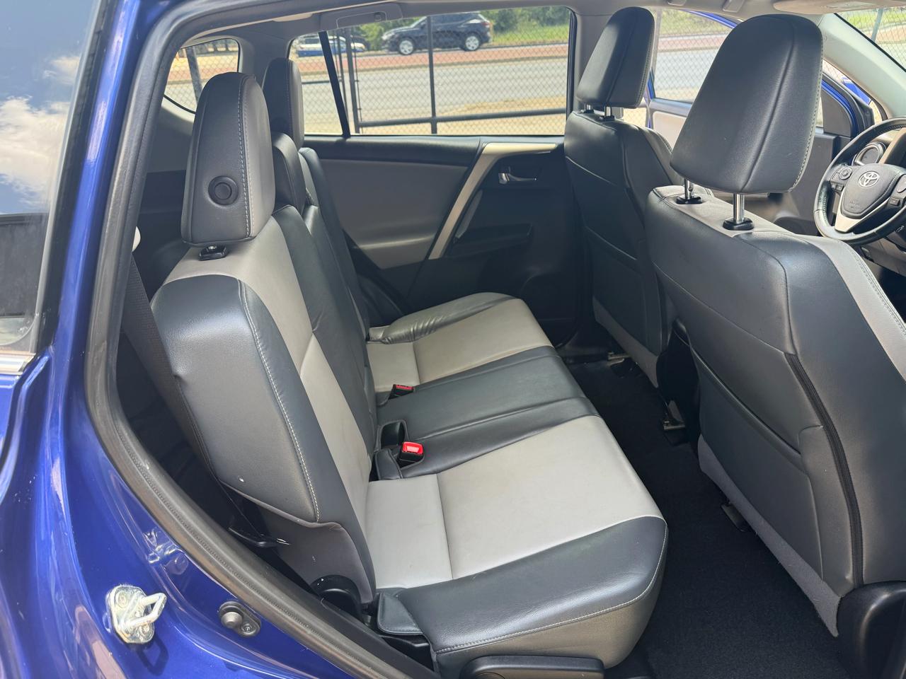 Toyota RAV4 Limited FWD 2015