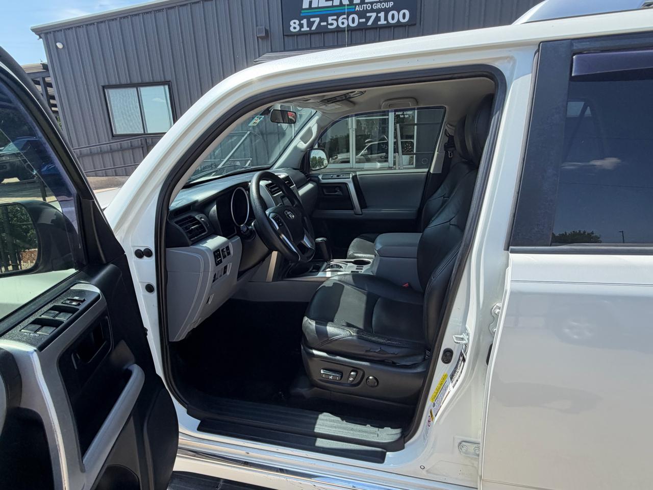 Toyota 4Runner SR5 2WD 2012