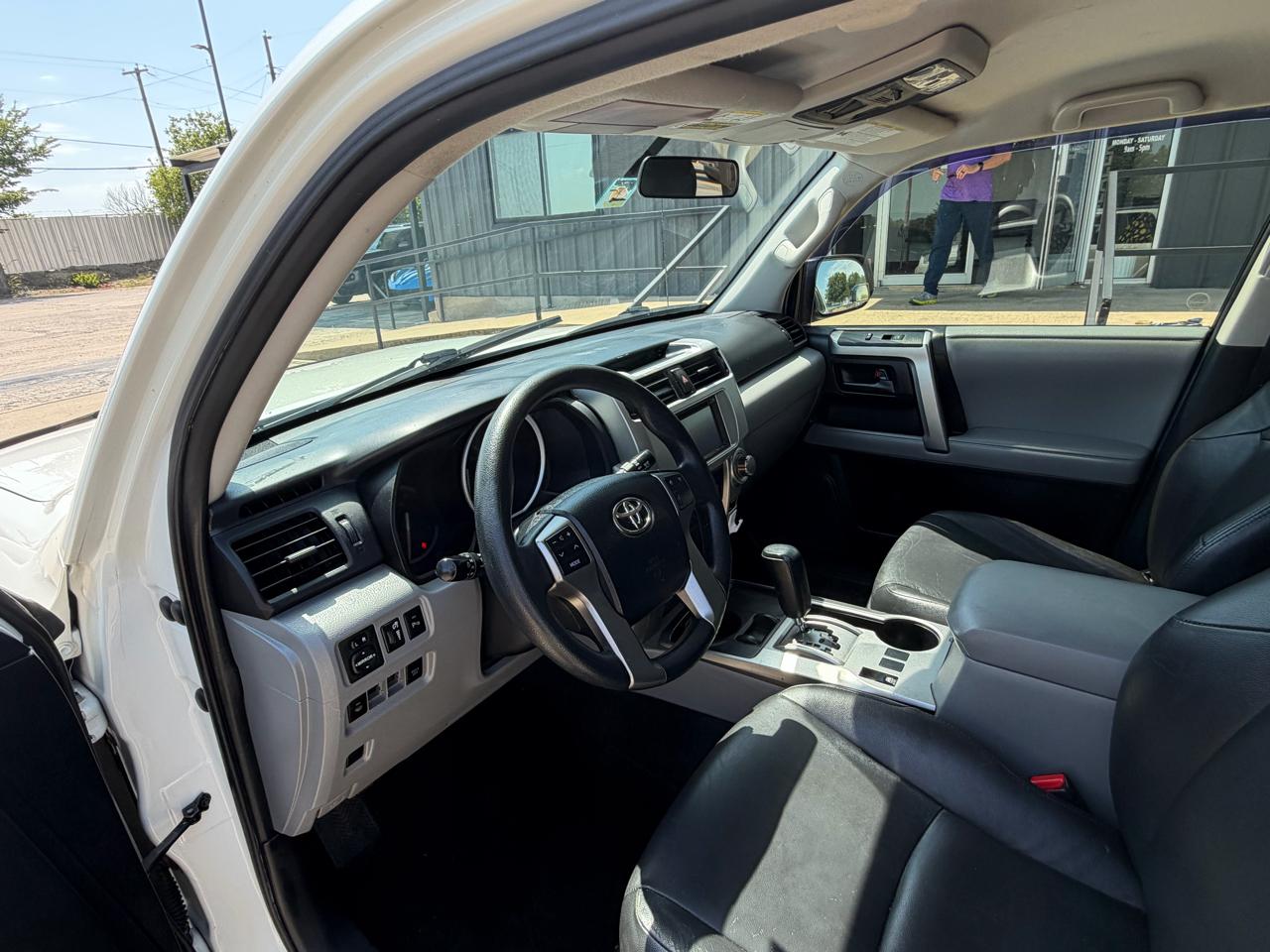 Toyota 4Runner SR5 2WD 2012