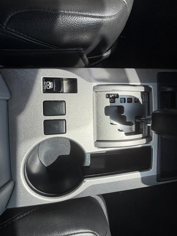 Toyota 4Runner SR5 2WD 2012