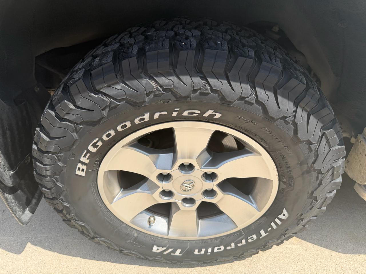 Toyota 4Runner SR5 2WD 2012