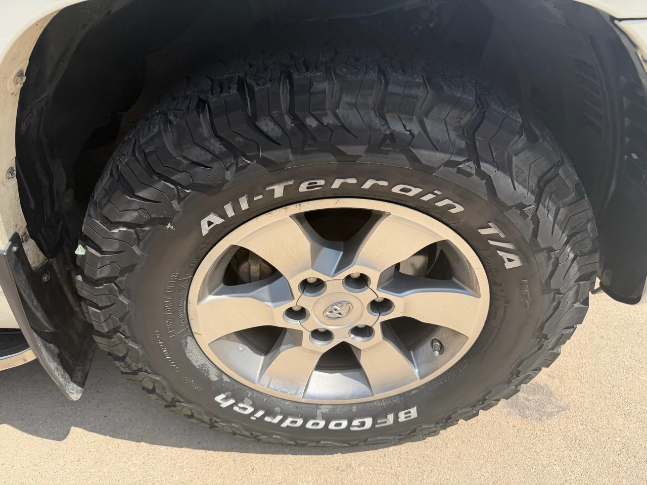 Toyota 4Runner SR5 2WD 2012