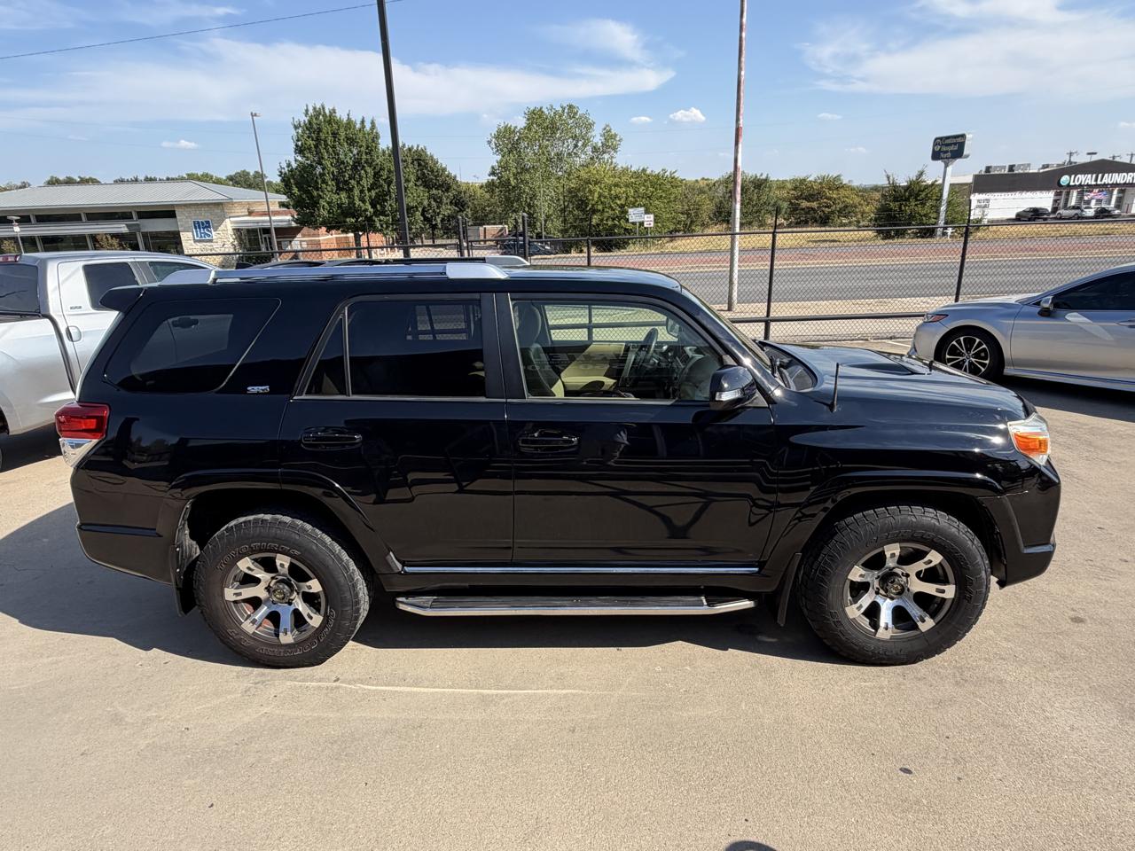 Toyota 4Runner SR5 2WD 2012