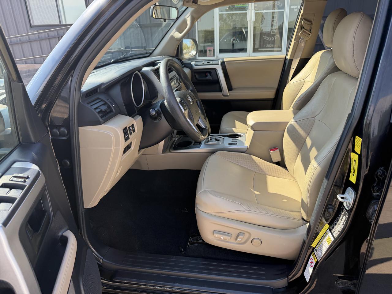 Toyota 4Runner SR5 2WD 2012