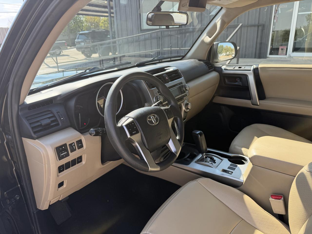 Toyota 4Runner SR5 2WD 2012